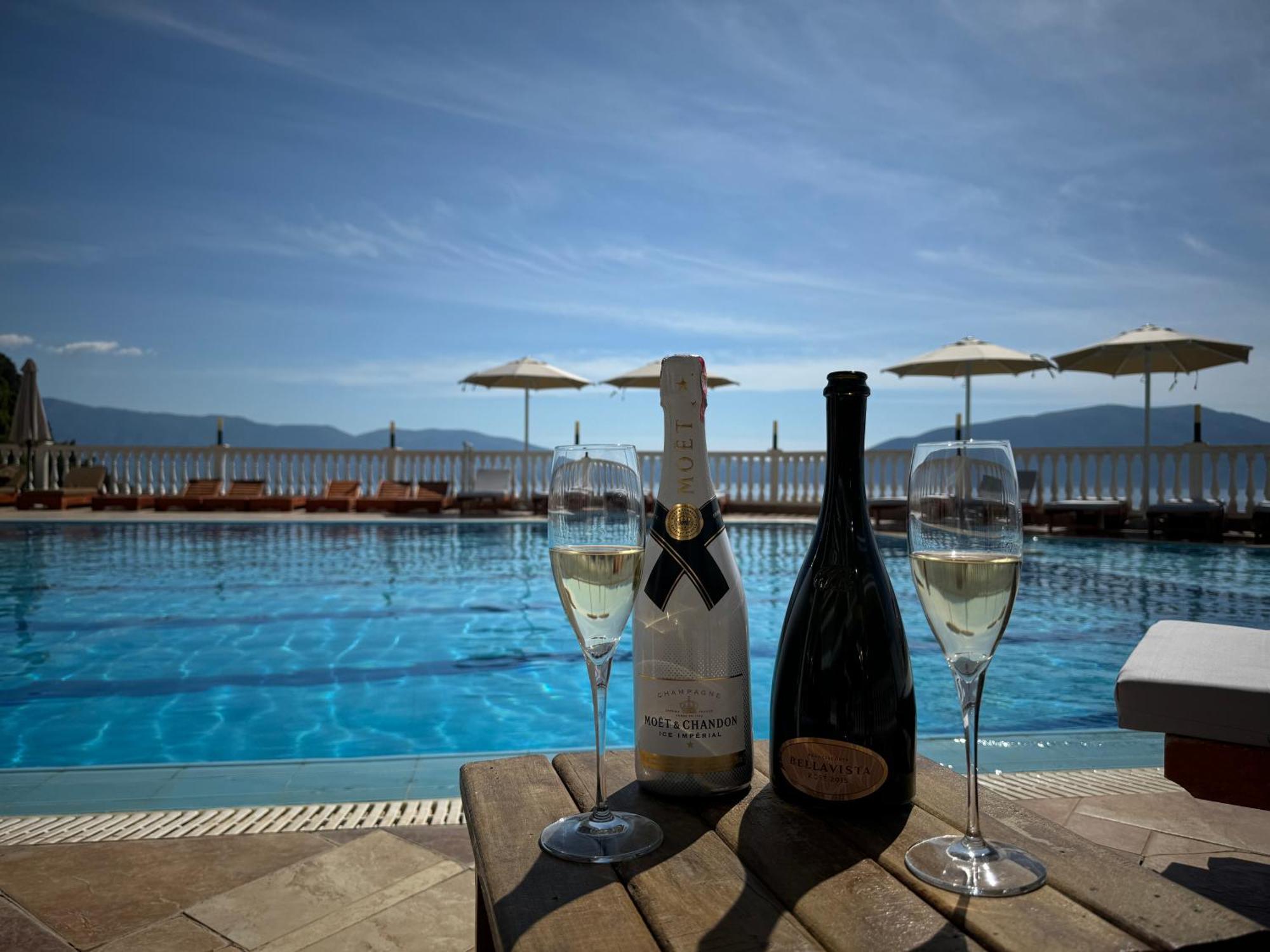 Nuna Hotel Радима Экстерьер фото