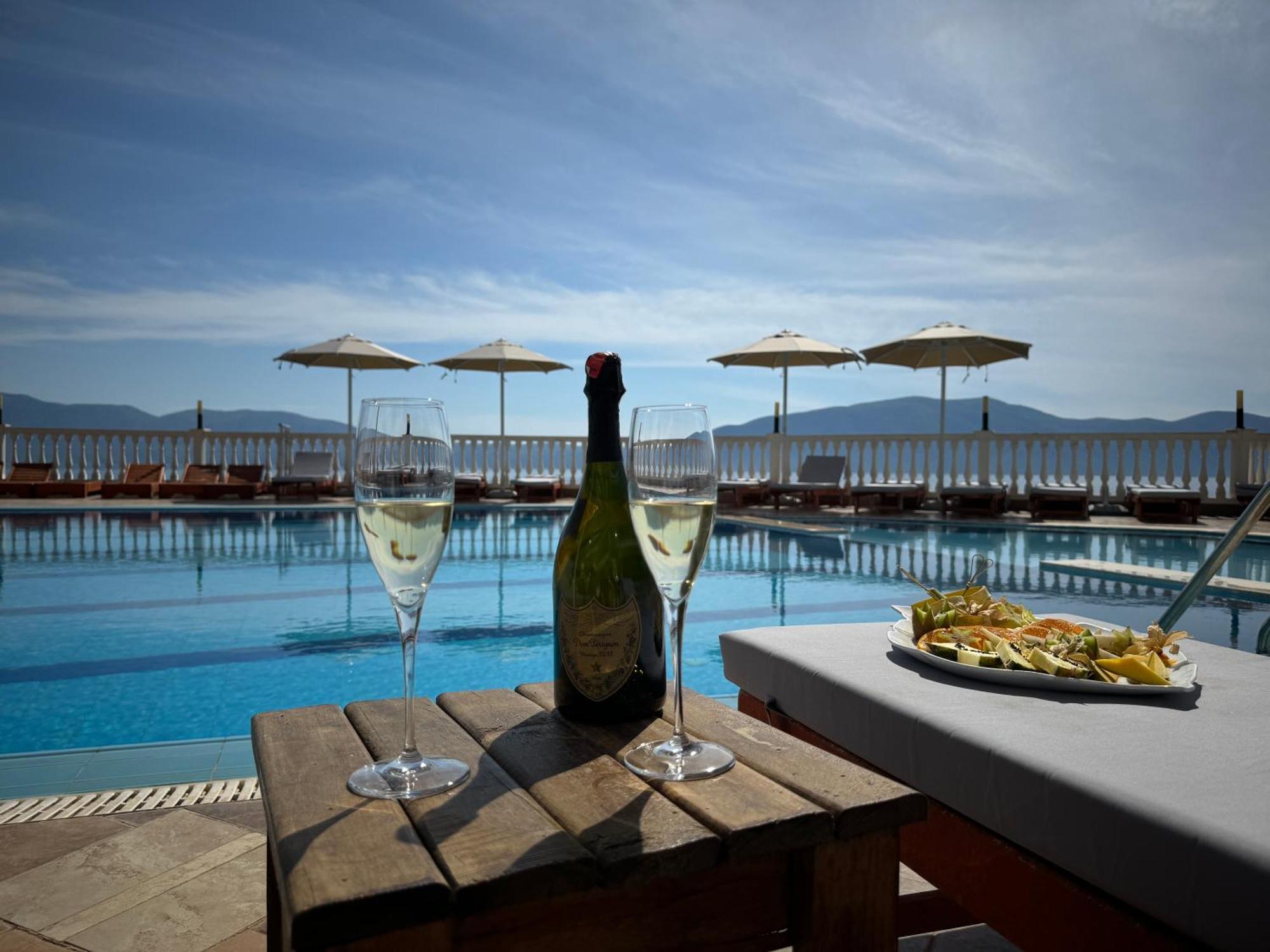 Nuna Hotel Радима Экстерьер фото